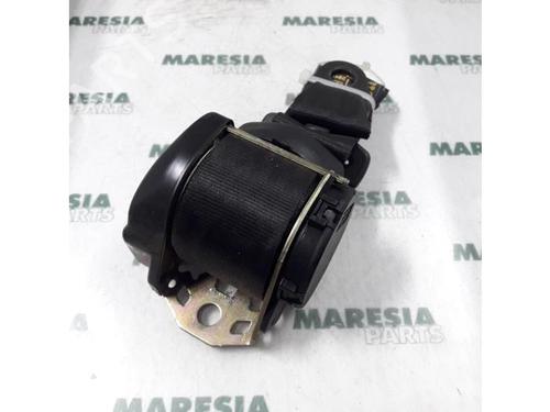 Used Rear right seatbelt FIAT SEICENTO / 600 (187_) 1.1 (187AXB, 187AXB1A, 187AXC1A02) (54 hp) 31454591