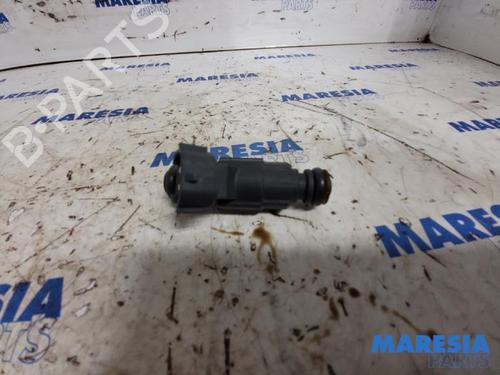 Used Injector PEUGEOT 208 I (CA_, CC_) 1.2 VTI 82 (82 hp) 31528113
