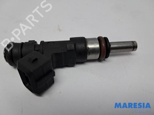 Used Injector ALFA ROMEO MITO (955_) 1.4 TJet (955AXA1B) (155 hp) 31474581