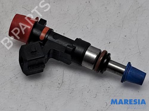 Used Injector Injector ALFA ROMEO GIULIETTA (940_) 1.4 TB (940FXB1A, 940FXB11) (170 hp) 39896595 39896595