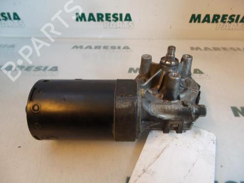 Used Front wiper motor PEUGEOT 206 CC (2D) 1.6 16V (2DNFUF, 2DNFUR) (109 hp) 31525569