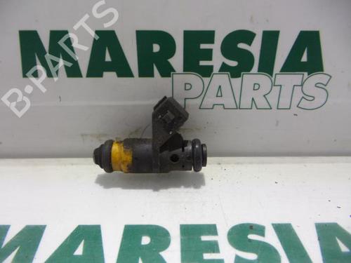 Used Injector RENAULT SCÉNIC I MPV (JA0/1_, FA0_) 1.6 (JA00) (110 hp) 31438875