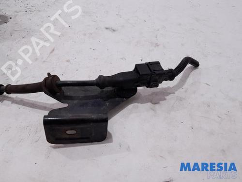Right front steering knuckle RENAULT TRAFIC III Van (FG_) 1.6 dCi 95 (FGMJ, FGMR) | BP31425791M26