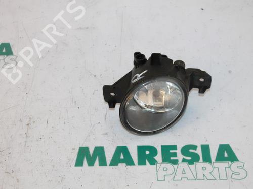 right-front-fog-light-renault-clio-ii-bb_-cb_-1998-1999-2000-2001-2002-2003-2004-2005-2006-2007-2008-2009-2010-2011-2012-2013-2014-2015-2016-31480360 main image