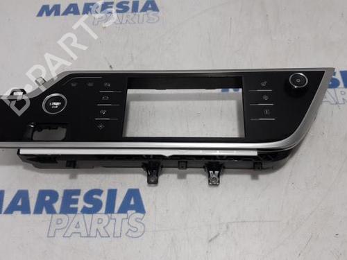 control-unit-citroen-c4-picasso-ii-2013-31487708 main image
