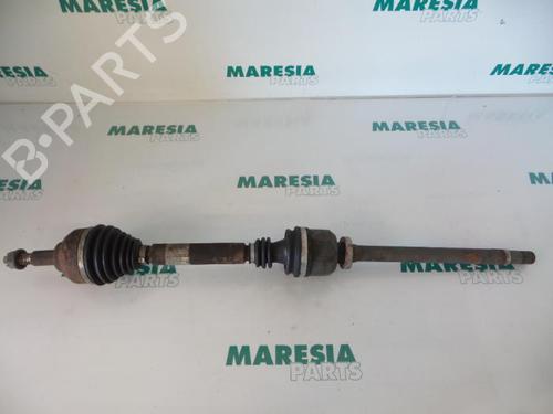 Used Right front driveshaft RENAULT LAGUNA II Grandtour (KG0/1_) 2.2 dCi (KG0F) (150 hp) 31390257
