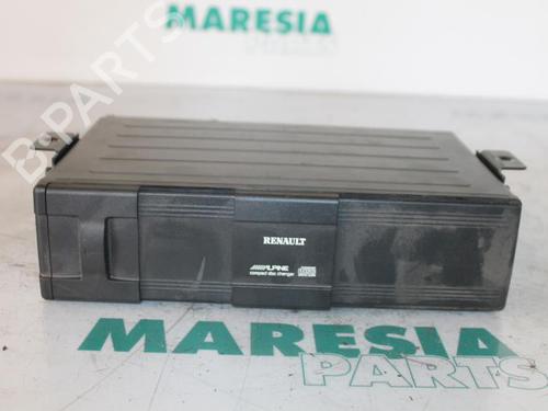 Used Electronic module RENAULT LAGUNA II Grandtour (KG0/1_) 1.9 dCi (KG0G) (120 hp) 31463616