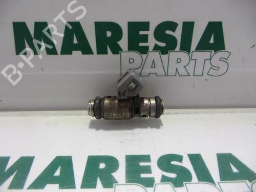 injector-renault-scenic-i-mpv-ja01_-fa0_-1999-2000-2001-2002-2003-2004-2005-2006-2007-2008-2009-2010-31527338 main image