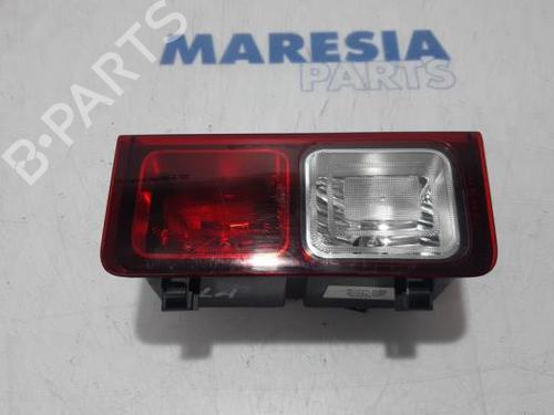 Used Reverse light OPEL VIVARO B Van (X82) 1.6 CDTI (05) (140 hp) 31495277