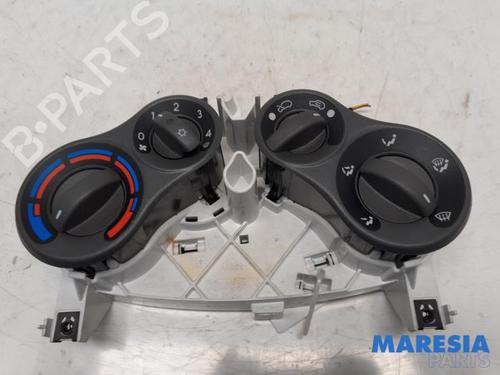 Used Climate control FIAT PANDA (169_) 1.4 (169AXE1B) (100 hp) 31410282