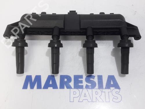Used Ignition coil PEUGEOT 206 Hatchback (2A/C) 1.6 i (89 hp) 31499242