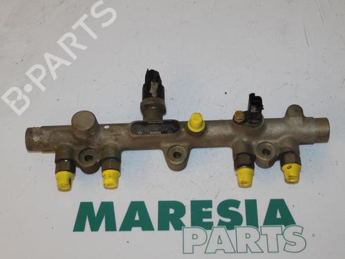Used Injection rail CITROËN XSARA (N1) 2.0 HDi 90 (90 hp) 31422517