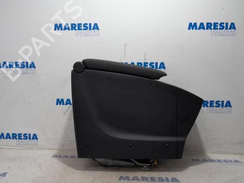 Mittelkonsole RENAULT SCÉNIC III (JZ0/1_) 1.4 16V (JZ0F, JZ1V) (131 hp) 31501269