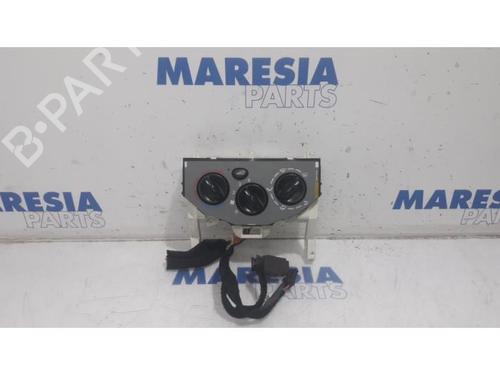 Used Climate control RENAULT TRAFIC II Van (FL) 2.0 dCi 115 (FL01, FL0U, FL00, FL0H, FL0M) (114 hp) 31453536