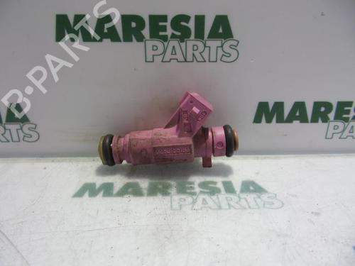 Inyector FIAT IDEA (350_) 1.4 16V (95 hp) 31477723