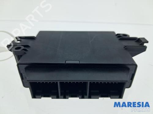 Used Electronic module FIAT 500 C (312_) 1.2 (312CXA1A, 312AXA1A) (69 hp) 32281161