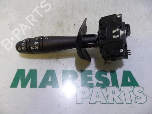 Used Steering column stalk RENAULT CLIO II (BB_, CB_) 1.4 16V (B/CB0P, BB13) (98 hp) 31419628
