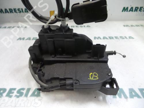 electronic-module-renault-clio-iii-br01-cr01-2005-2006-2007-2008-2009-2010-2011-2012-2013-2014-31522397 main image