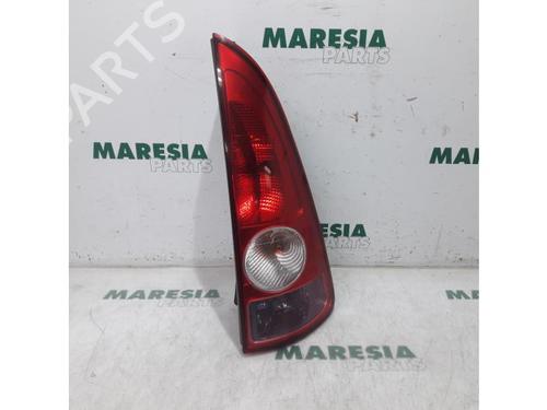 Used Right taillight RENAULT ESPACE IV (JK0/1_) 2.0 Turbo (JK0A, JK0B, JK0N) (163 hp) 31532581