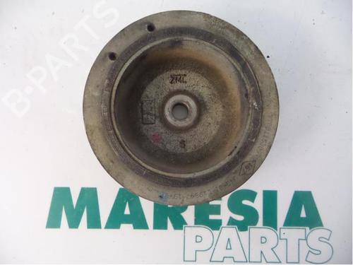 pulley-renault-scenic-i-mpv-ja01_-fa0_-1999-2000-2001-2002-2003-2004-2005-2006-2007-2008-2009-2010-31394962 main image