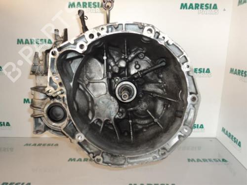 Used Gearbox Gearbox RENAULT GRAND SCÉNIC II (JM0/1_) 1.9 dCi (JM0G, JM12, JM1G, JM2C) (120 hp) 31499849 31499849