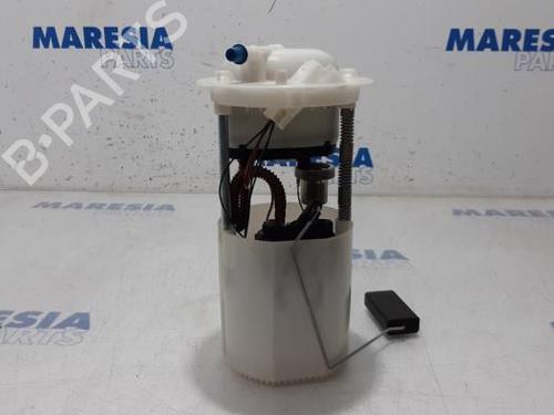 Used Fuel pump FIAT 500 (312_) 1.2 (312AXA1A) (69 hp) 31525851