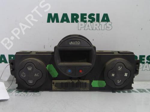 Used Climate control RENAULT MEGANE II (BM0/1_, CM0/1_) 1.9 dCi (115 hp) 31504250