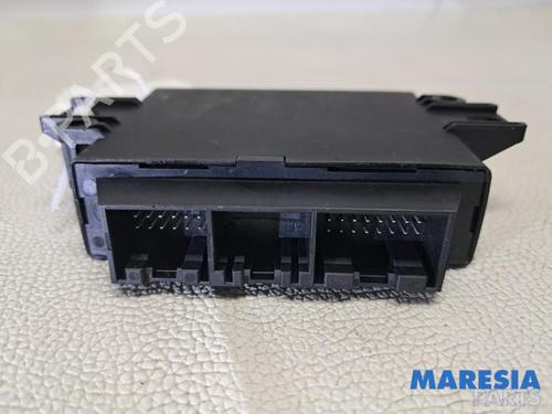 Used Electronic module RENAULT SCÉNIC III (JZ0/1_) 1.6 16V (JZ0U, JZ1B) (110 hp) 31816553