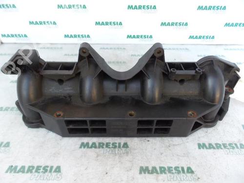 Used Injection rail OPEL MOVANO A Van (X70) 2.5 DTI (FD) (115 hp) 31385618