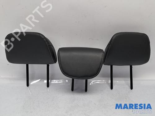 Used Headrest RENAULT MEGANE IV Hatchback (B9A/M/N_) 1.2 TCe 130 (B9MR) (130 hp) 31449713