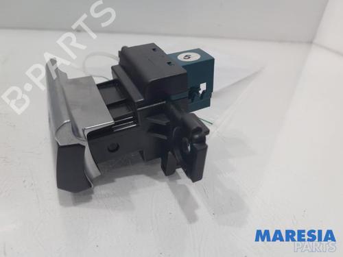 Switch CITROËN C4 Picasso II 1.6 THP 155 | BP31462633I30