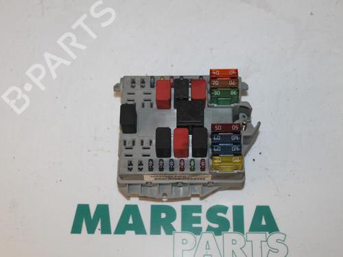 Used Fuse box FIAT PUNTO (188_) 1.4 (95 hp) 31429099