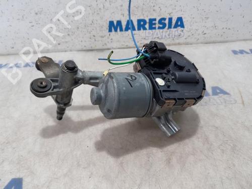 Used Front wiper motor PEUGEOT 5008 (0U_, 0E_) 1.6 HDi (112 hp) 31429881