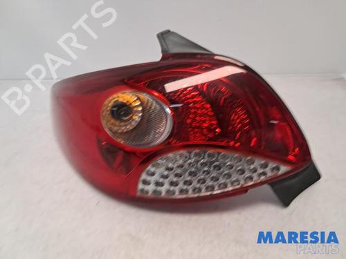 Used Left taillight PEUGEOT 206+ (2L_, 2M_) 1.4 i (2LKFWA, 2MKFWA) (75 hp) 31404231
