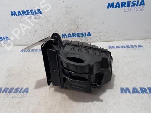 Used Air filter box RENAULT SCÉNIC III (JZ0/1_) 2.0 16V (JZ0G, JZ0P, JZ1E, JZ1P) (140 hp) 31512632