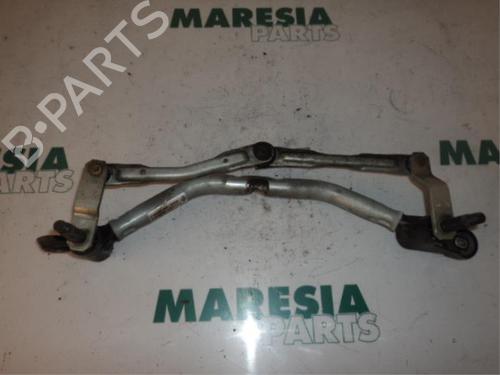 Used Front wipers mechanism RENAULT TWINGO II (CN0_) 1.2 16V (CN0K, CN0V, CN0A) (76 hp) 31501909