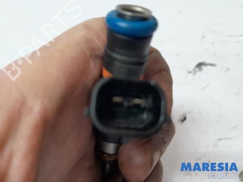 Injector RENAULT CAPTUR I (J5_, H5_) 0.9 TCe 90 | BP31502564M100