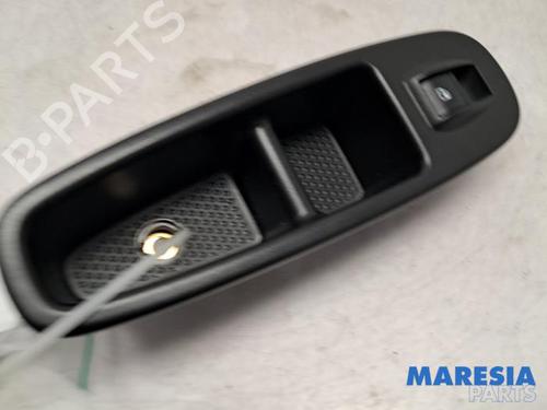 Used Switch FIAT 500L (351_, 352_) 1.4 (199LYF1B) (120 hp) 31398465