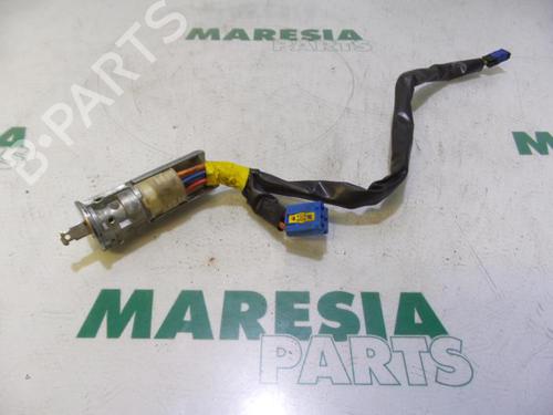 Used Ignition barrel PEUGEOT 206 Hatchback (2A/C) 1.4 i (75 hp) 31494518