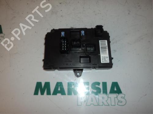 Used Fuse box CITROËN C3 II (SC_) 1.6 HDi (92 hp) 31445287