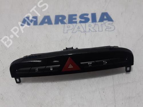 warning-switch-peugeot-308-cc-4b_-2009-2010-2011-2012-2013-2014-2015-31426439 main image