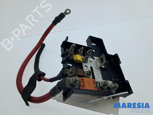 Used Fuse box Fuse box ALFA ROMEO 159 Sportwagon (939_) 1.8 TBi (939BXN1B) (200 hp) 33296094 33296094