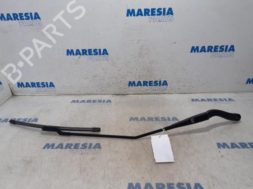 vindspejlsviskerarm-opel-vivaro-b-van-x82-2014-2015-2016-2017-2018-2019-2020-31391992 main image