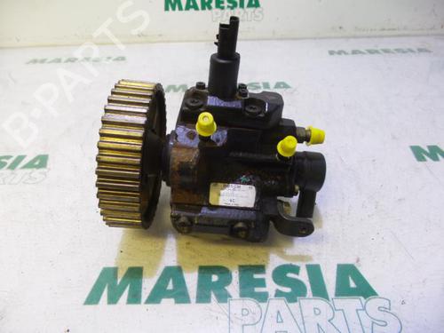 Used Fuel pump CITROËN C5 I Break (DE_) 2.2 HDi (DE4HXB, DE4HXE) (133 hp) 31459654
