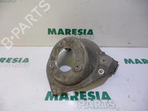 Used Right front suspension arm PEUGEOT 407 (6D_) 1.8 16V (6D6FYC) (125 hp) 31478115