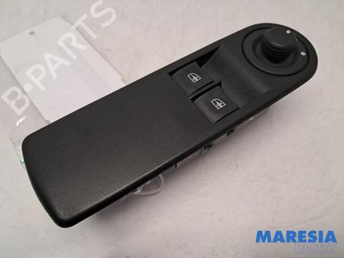 Used Switch RENAULT CLIO IV Grandtour (KH_) 0.9 TCe 90 (90 hp) 31428743