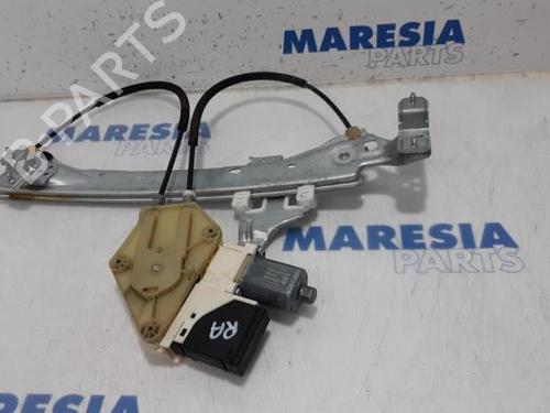 Used Rear right window mechanism RENAULT MEGANE III Grandtour (KZ0/1) 1.5 dCi (KZ09, KZ0D, KZ1G, KZ29, KZ14, KZ1W, KZ10, KZ1F,... (110 hp) 31532894