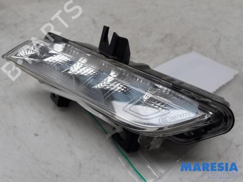 Used Right daytime light RENAULT CLIO IV Grandtour (KH_) 0.9 TCe 90 (90 hp) 31454250