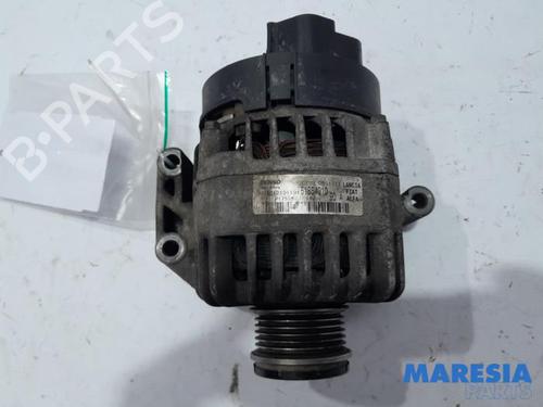 Used Alternator FIAT DOBLO Cargo (263_) 1.3 D Multijet (90 hp) 31424047