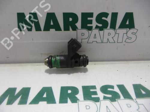 injector-renault-scenic-ii-jm01_-2003-2004-2005-2006-2007-2008-2009-2010-31483442 main image